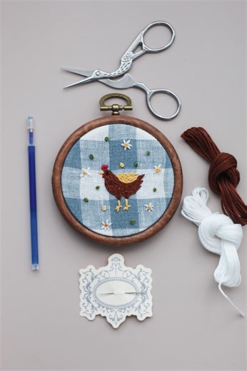 Beginner Embroidery Kit, Cottagecore Chicken, Gingham Linen, DIY Craft - Etsy