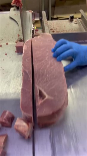 Expert Halal Beef Cutter _ High-Speed Cube Cutting Skills#beefcutting #foryouシ #fbreelsfypシ゚viralvideo #foryoupage #foryoupageofficiall