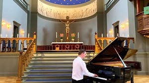 Improvising on the grand piano in Saint Paul's church (Copenhagen) on Oluf Ring's magnificent melody to the hymn 'Se, nu stiger solen af havets skød' (See the golden sun from the ocean rise) 🌅😊 View on YouTube: https://youtu.be/bUoGfmM5RJE | Frederik Magle Music