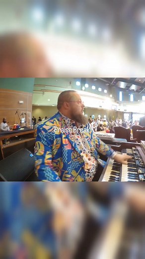 3.4K views · 3.7K reactions | Praise Break #COGIC #gospel #organ #hammondorgan #hammond #gospelorgan #cogic #shout #worship #worshiporgan | Dan Spiffy Neuman | Facebook