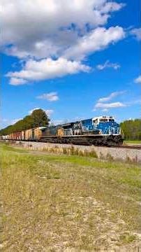 M419 passes thru Pleasant Hill NC #train #csx #railroad #trainspotting #trainjourney (4.4.26)