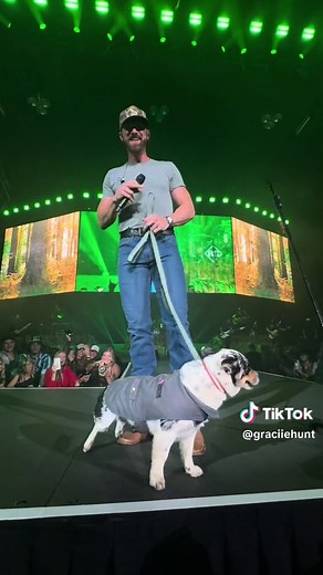 Riley Green and his Cowboy Corgi Carl - A Country Concert Experience