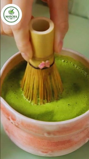 How to Make the Perfect Matcha Iced Latte..