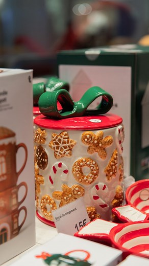 Zoom sur nos céramiques de Noël 🎅🏼✨☃️🌲 *Nouveautés à retrouver dans nos boutiques et sur flyingtiger.com flying tiger copenhagen I xmas I céramiques I xmas season I table I santa I deco I decoration I inspiration I inspo | Flying Tiger Copenhagen