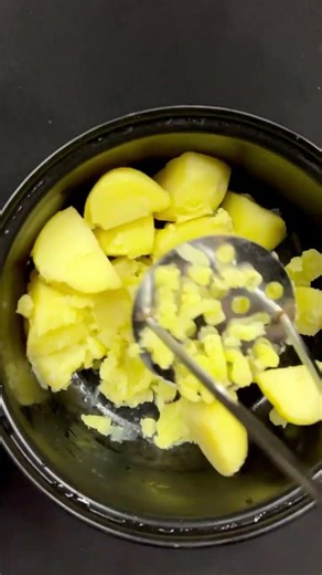 Movie intro vs potatoes 😱 #shorts #asmr #asmrfood #cooking #viral #food #easyrecipe #beyondthespoon