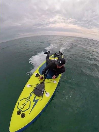 Surfing with the Flipsky 75133 waterproof motor + FT85CS waterproof ESC!