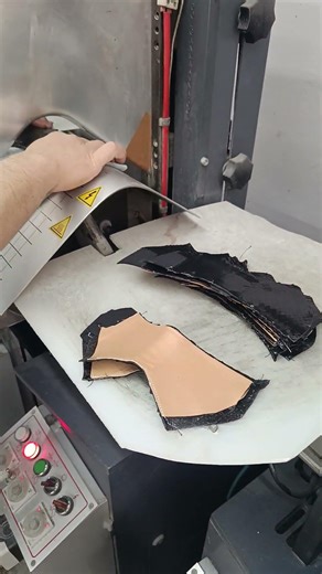 Python Leather Slipper Upper — Camber Forming Process | Istanbul Footwear Manufacturing
