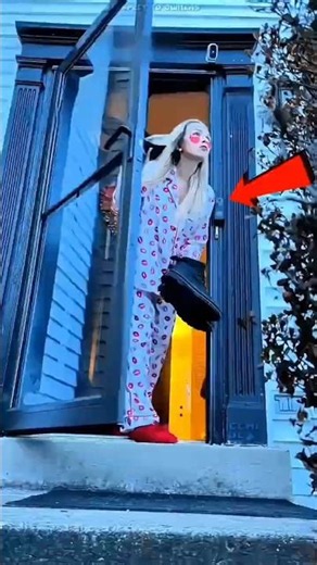 She Was Totally Alone at Home on Valentine's Day! 🤯🚨 #trending #safetytips