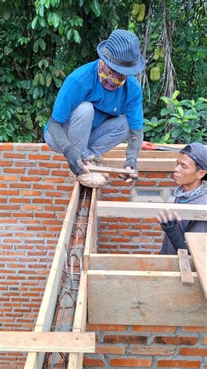 how to deal with short wood for concrete slab frames