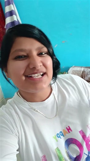 "M tere ishq me mar na jau knhi" Hindi song...😊