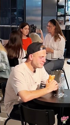 Social experiment 👉 On TikTok 🔍(filmview13)#aceh #pov #kindness #experiment #help