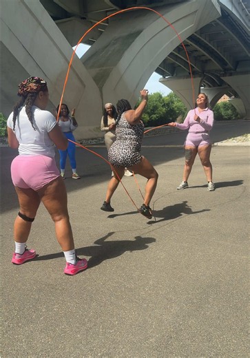 Who said getting your steps in had to be boring? Double dutch, big laughs, and good energy with my girls! 🪢🥹 🤞🏽💕🐐 #doubledutch #jumpingrope #dmvtiktok #musclemommy #jumpropeworkout @Victony