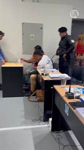 1M views · 4.5K reactions | CRIMEN DE MIGUEL ÁNGEL FERREYRA Así esperaban el inicio del juicio por jurados, Jorge Roberto Castro y su madre, Mónica Beatriz Murúa, acusados por el homicidio de Miguel Ángel Ferreyra, el debate se desarrolla en la Oficina de Gestión de Audiencias (OGA) del Poder Judicial. Más información en www.elancasti.com.ar | El Ancasti | Facebook