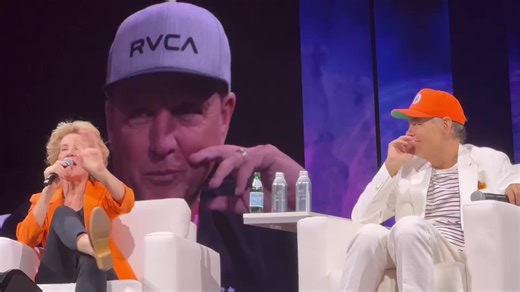 “Buy Bitcoin, not exposure to Bitcoin “ -Stacy Herbert🔥 This moment felt powerful knowing what’s coming next. 🚨Panamas on the right track for success following the lead from @nayibbukele @maxkeiser & @stacyherbert @TheBitcoinConf