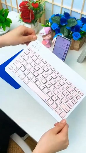 हाम्रो Wireless Keyboard & Mouse Combo ल्याउनुभयो! यो तपाईंको iPad...