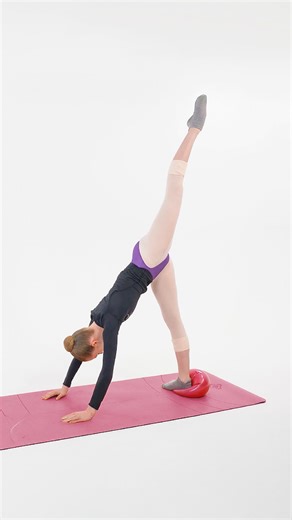 69 reactions | 律‍♀️ Final stretch to finish your class with energy and flexibility.  Ideal for cooling down and keeping your Achilles tendons and hamstrings flexible and strong, ready for your jumps.  Discover more exercises like this on our website. #Flexibility #Dance #Ballet #PBT #ProgressingBalletTechnique #DanceTraining #DanceHealth | Progressing Ballet Technique | Facebook