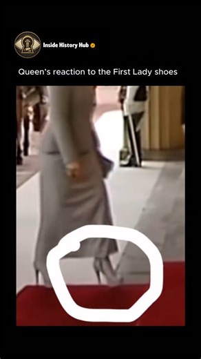 Inside History Hub on Instagram: "A brief exchange between Queen Elizabeth II and a visiting First Lady became memorable not because of words, but because of expression. During a formal appearance, the Queen appeared to notice the First Lady’s unusually bold footwear choice. Her reaction was subtle, restrained, and unmistakably royal, offering a rare glimpse into how protocol and personality coexist behind the polished exterior. Follow @insidehistoryHub for more 😇 The moment resonated widely be