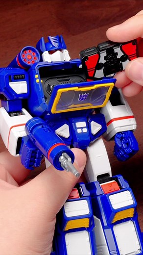 Transformers Soundwave Assembly Kit Review