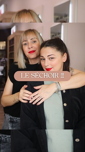 LE SÉCHOIR 👀✨🤩 . N’oubliez pas de prendre votre rdv #hair 🗓️💬 — 💁🏼‍♀️ @itsibanlunel pour vous sublimer 📍 29 rue des fournels 34400 Lunel 💻Rdv en ligne via Planity (lien en bio) . [hair contouring, balayage, hair, hair transformation, olaplex] . #salondecoiffurelunel #coiffeurlunel #itsibanlunel #coiffeurnimes #montpelliermaville #coloriste #hair #haircolorist #coiffureetransformation #itsiban #coiffeurmontpellier #villedelunel #hairtransformation❤️ #diagnostic #hairdiagnosticmirror #lune