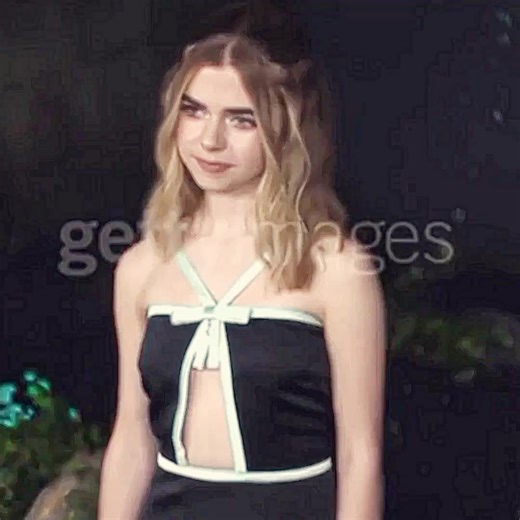 desculpa o horáriooo se alguém puder me passar um cc eu agradeço . . . . . ib / rmk :: @maycon #clarastack #amandachristine #matildalawler #ariancartaya #edit