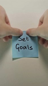 Exercise more ✔️ Get organized ✔️ Lose weight ✔️ Learn a new skill ✔️ Save more money ✔️ New year, Same goals? Learn how to set meaningful goals and make them stick. Start here 👇 https://www.greatriverhealth.org/news/releases/a-guide-to-setting-your-2026-goals/ | Great River Health