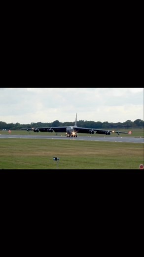107K views · 994 reactions | This is crazy: Watch A B-52 Destroy...