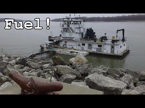 River Jobs/ Towboat Fuel Dock on the Mississippi River - City of Cape Girardeau, MO - USA