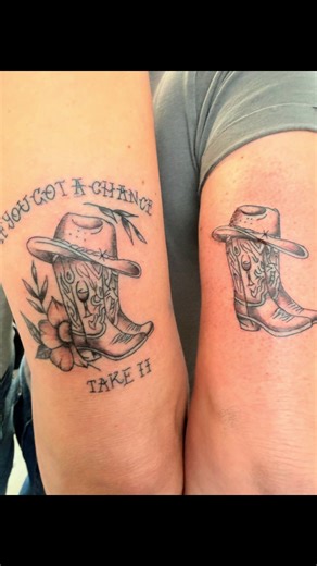 Leidenschaft geht unter die Haut ❤️ #linedance #country #boots #tattoo @CharlieRomeo