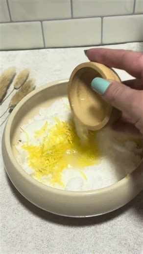 Fresh, glowy skin starts here 🍋Save this for later & follow for more easy DIY beauty