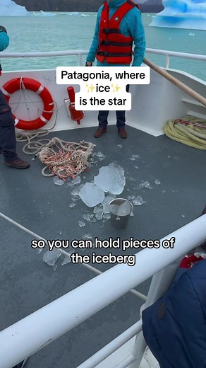 ‼️How to visit glaciers in Patagonia [save for later] Glacier Petito Moreno is part of Los Glaciares National Park in Argentina, a UNESCO World Heritage Site. It’s part of a huge system of glaciers which cover the Andes in Argentina and Chile, but this one glacier ends in Lago Argentino. It’s one of the biggest tourist attractions in the Argentine Patagonia. You can take boat tours around it, or go trekking (for different skill levels). It’s fresh water, and this ice field is actually one of the