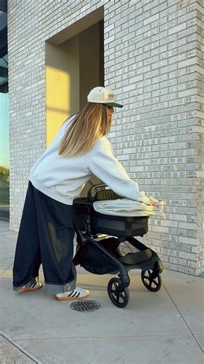 One stroller, years of use. The Bugaboo Fox 5 Renew bassinet converts into a toddler seat, making it a sustainable choice as your child grows older. No extra gear needed. Explore now at Bugaboo.com. | Bugaboo