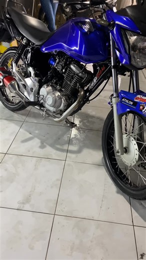 Karley Marrone on Instagram: "A tal da fofinha🥰💙 . . . . . . #grau #honda #244 #motos #funk #160 #motovlog #244naoecrime #reels #virals #viralvideos #viralreels #viralpost #feed #story #explorer"