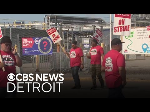 Detroit Marathon refinery union workers go on strike