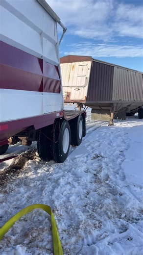 Just gotta know when it’s not your day, trying to move grain around the farm #farmtok #grain #westernstar #augers #winter