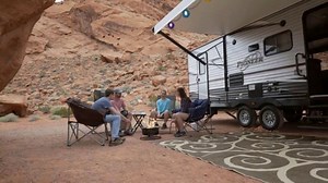 Camping World TV Spot, 'Heating Up'