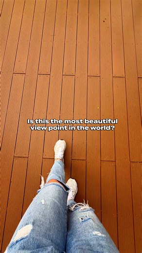 Is this the most beautiful viewpoint in the world? It might just be 🗻 Before we dive in don’t forget to follow @falkovscy for more amazing views 🌄 We hiked up Arakurayama Sengen Park to see the Chureito Pagoda with Mount Fuji perfectly behind it, and honestly it might be the most beautiful view we’ve ever seen. The climb to the viewpoint takes a few hundred steps, but every one is worth it for this view. Sunrise here is particularly magical, when the light hits Mount Fuji 🌄 Whether you’re a p