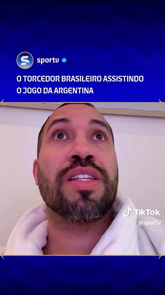 GIL DO VIGOR REPRESENTOU O BRASIL! 🇧🇷😂 O Gil apareceu no clima de quem falou por todo brasileiro nesse momento. Depois de ver a Noruega eliminar a Seleção e cair logo depois, a corneta veio forte. HAHAHA, representou todos nós! 👀🔥 📹: @gildovigor *Contém legenda automática #CopaNaGlobo #ViveNaGente #GilDoVigor #Brasil