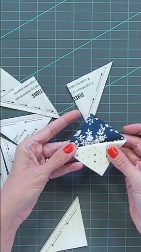 The Feathered Star Simplified - Faux Feathered Star FREE Quilt Pattern | Fat Quarter Shop