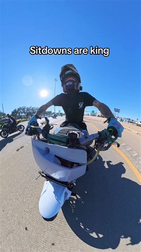 Sitdowns are king #streets #vibetimez | the streets