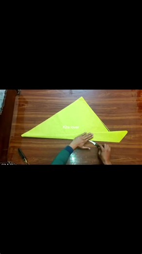 Beautiful kite making💯#viralvideo #viraltiktok #grow #account #foryoupageofficiall #growmyaccount #onemillionaudition #unfrezzmyaccount #foryoupage #trendingsound