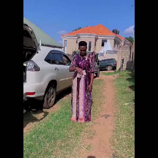 We can also dress like this…. Don’t forget to book Azawi for any event 🔥🔥. #Azawi #Baddest #introduction #BookAzawi