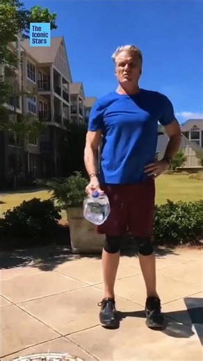 DL's Water Bottle Workout 🏋️💪❤️ #dolphlundgren