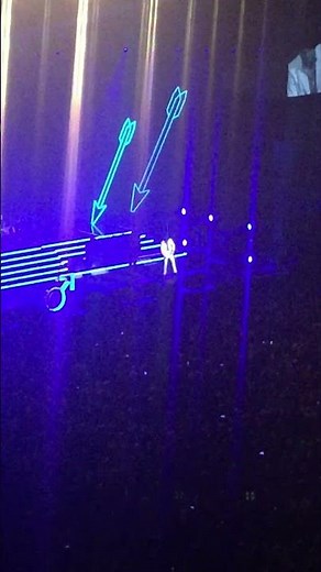 Crowd sings I Got Soul But I'm Not A Soldier The Killers All These Things That I've Done live 2018