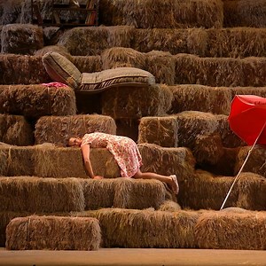 Is love in the air, or in a bottle? 🧪 You won't need a love potion to fall head over heels for Donizetti’s delightful comedy L’elisir d’amore, brimming with rustic charm and hilarious hijinks. ▶️ Experience L’elisir d’amore on Royal Ballet and Opera Stream now. | Royal Ballet And Opera