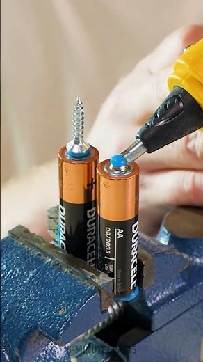 How to make a mini welding machine from batteries 🧑‍🏭