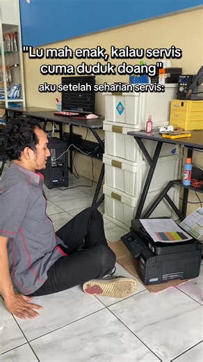 Kita akan tetap service device kalian sampai berhasil, walau tulang rontok semua 😁 #fyp #laptopgaming #servicelaptop #rekomendasilaptop #laptopmahasiswa