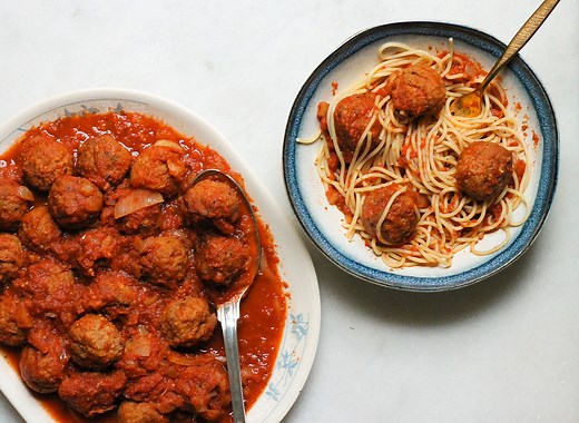 A Crock-Pot Italian Meatballs Recipe Perfect For a Crowd