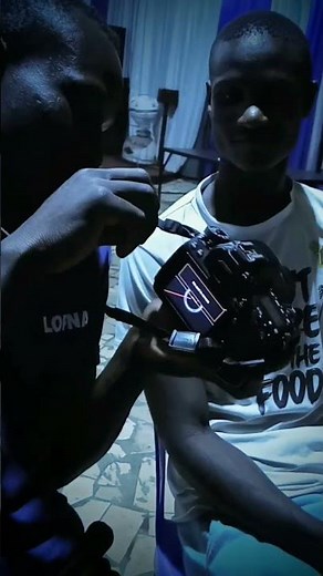 Problem I Inserting A Memory Card Into A Canon 80D camera