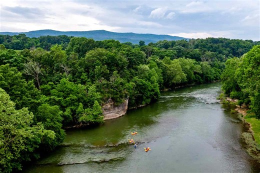 One of Virginia’s Best Small Towns Is Just 2 Hours From Washington, D.C.—With Tons of Charm and Shenandoah Valley Views