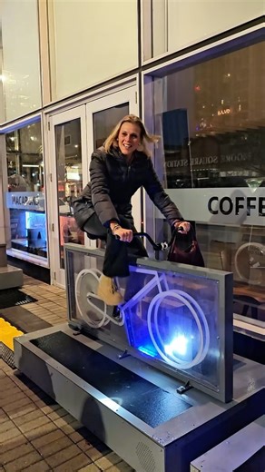 Raleigh is glowing again! ✨ The 2025 Illuminate Art Walk is officially live, and this year’s installations are some of the most fun interactive yet. Here’s a peek at what you’ll find as you wander through Downtown Raleigh after dark: 🎧 SONARC — immersive sound light waves that pull you right in 🎄 Tinsel Ornament at the Martin Marietta Center — a dazzling holiday photo moment 🚲 Light Lane on Wilmington St — futuristic bikes where pedals glow and your movement creates shifting shapes soundscape